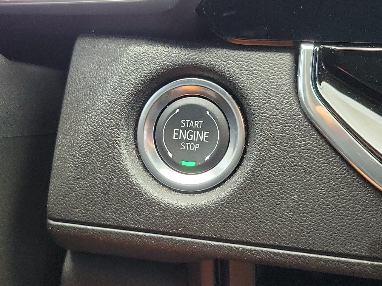 Used 2024 Chevrolet Colorado Trail Boss AWD/4WD image 28