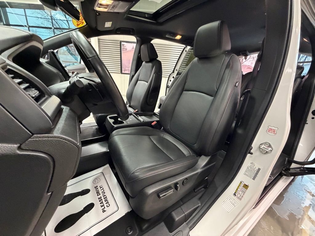 Used 2025 Honda Odyssey Sport-L image 10