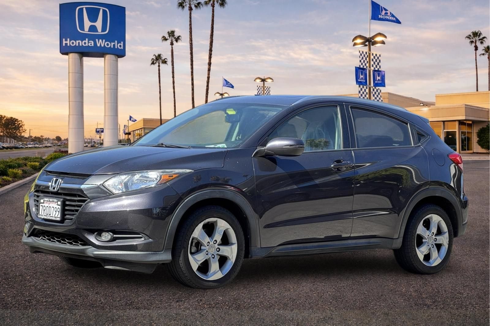 Used 2016 Honda HR-V EX-L image 2
