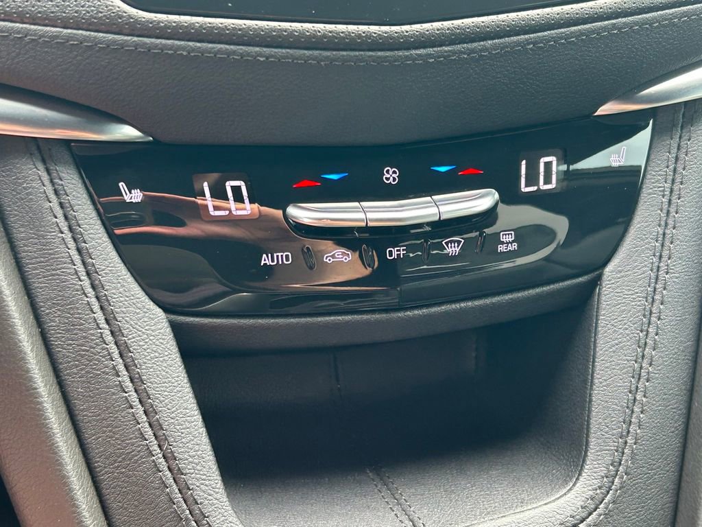 Used 2023 Cadillac XT6 Luxury FWD image 33
