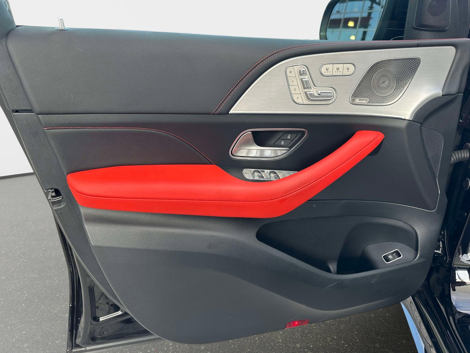 Used 2025 Mercedes-Benz GLE 53 AMG 4MATIC Coupe image 17