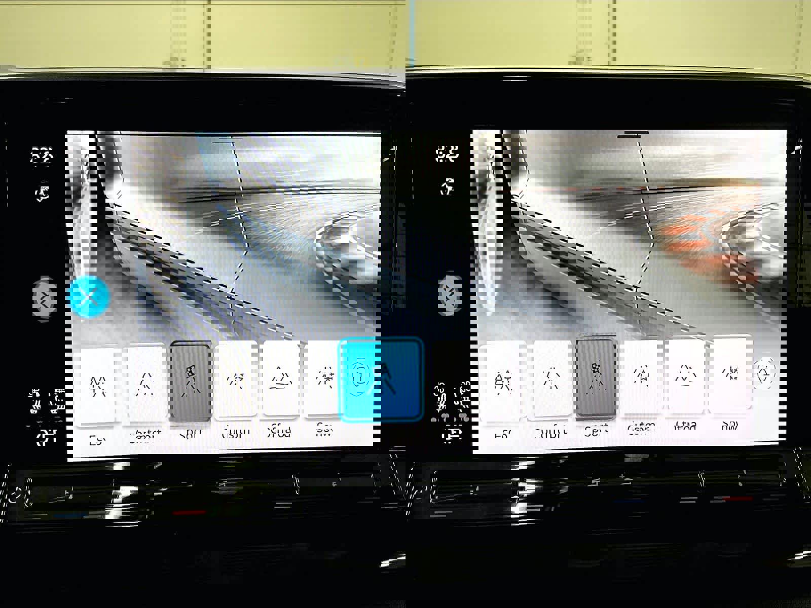 Used 2024 Volkswagen Atlas Cross Sport SE w/ Panoramic Sunroof Package image 40