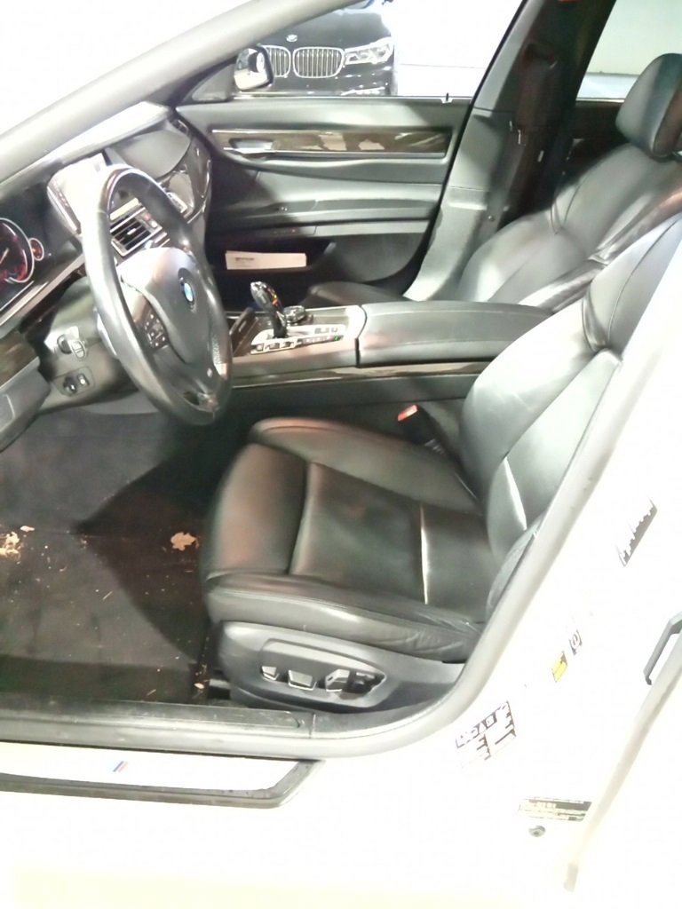 Used 2015 BMW ALPINA B7 xDrive image 10