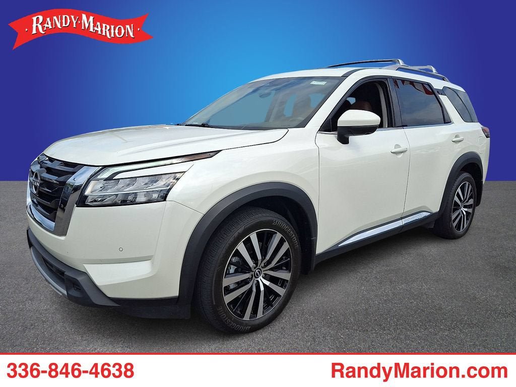 Used 2024 Nissan Pathfinder Platinum w/ Cargo Package