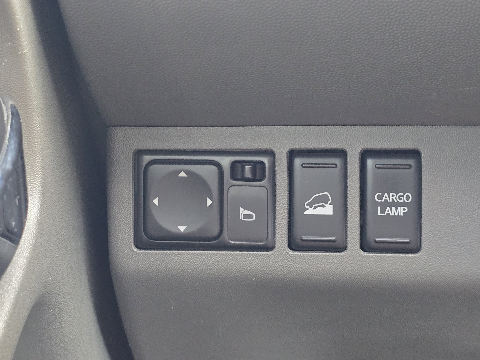 Used 2021 Nissan Frontier SV w/ Midnight Edition Floor Mats AWD/4WD image 23