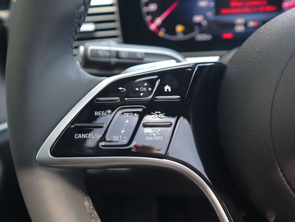 New 2025 Mercedes-Benz GLS 450 4MATIC image 23