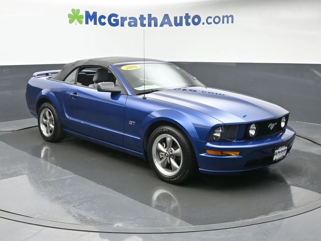 Used 2006 Ford Mustang GT RWD image 2
