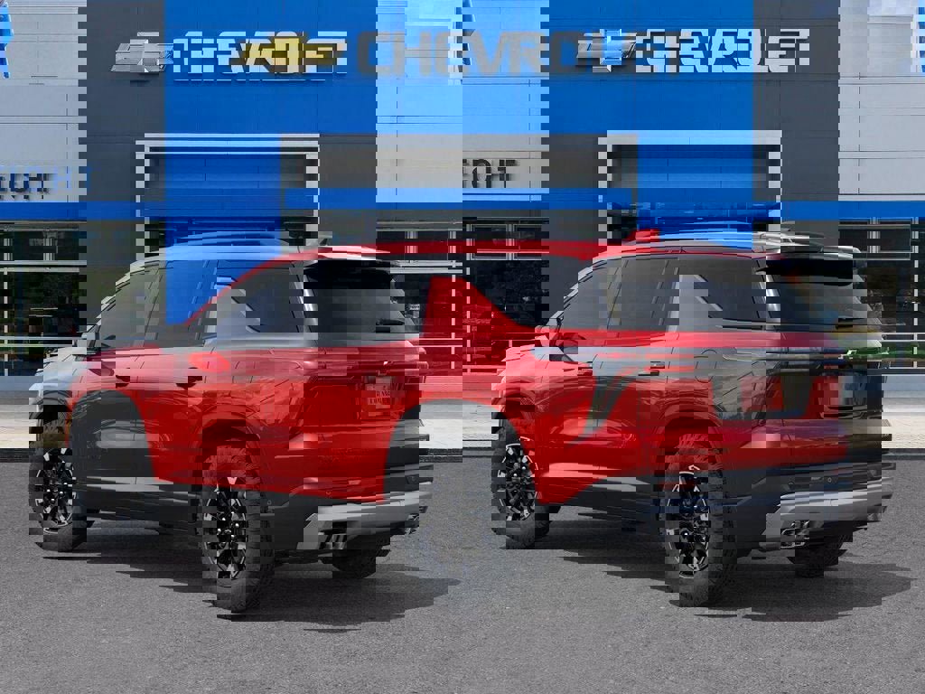 New 2026 Chevrolet Traverse Z71 w/ Driver Confidence Package image 3