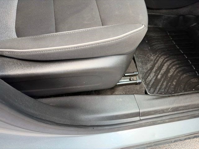 Used 2023 Chevrolet TrailBlazer LT w/ Sun and Liftgate Package AWD/4WD image 39