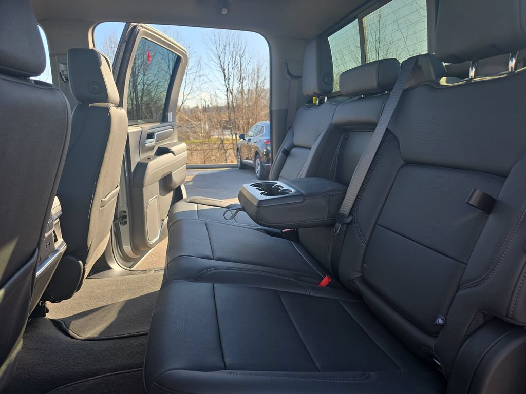 New 2026 GMC Sierra 2500 SLT w/ Max Trailering Package AWD/4WD image 13