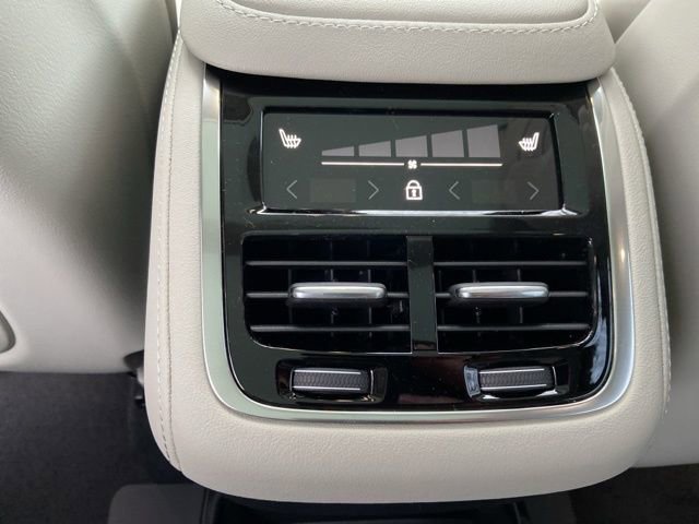 New 2026 Volvo XC90 B6 Ultra image 14
