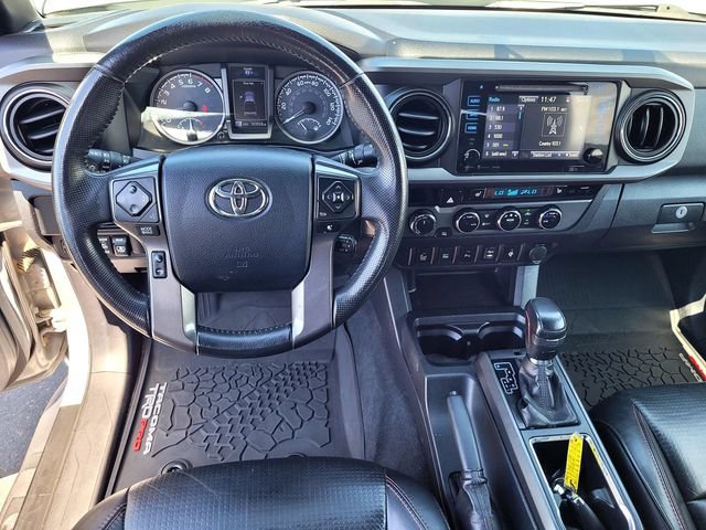 Used 2017 Toyota Tacoma TRD Pro AWD/4WD image 9