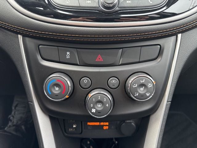 Used 2021 Chevrolet Trax LT w/ Premium Seat Package image 27