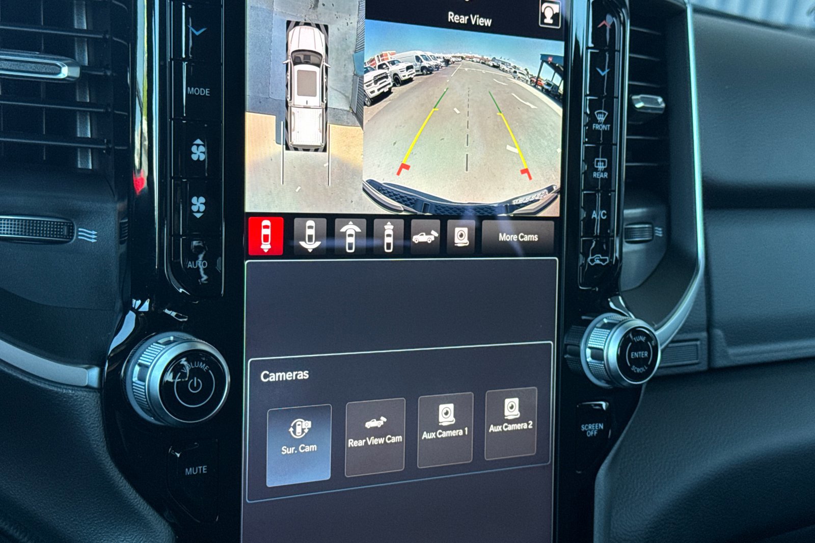 New 2026 RAM 1500 4x4 Crew Cab image 18