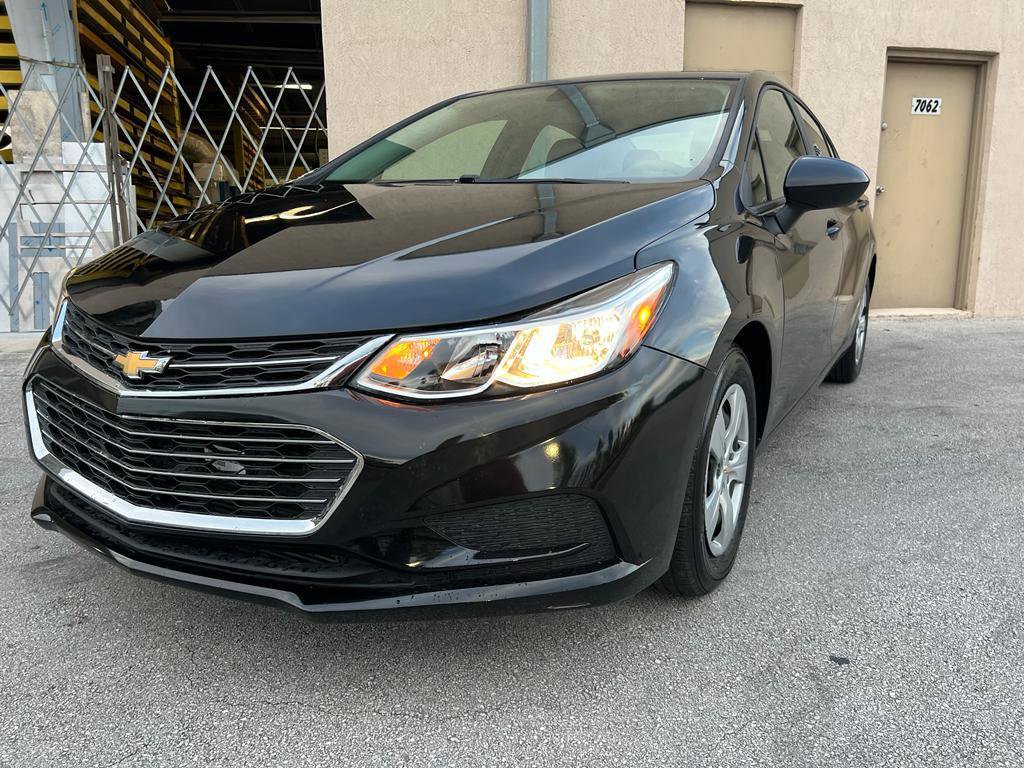 Used 2018 Chevrolet Cruze LS FWD image 12
