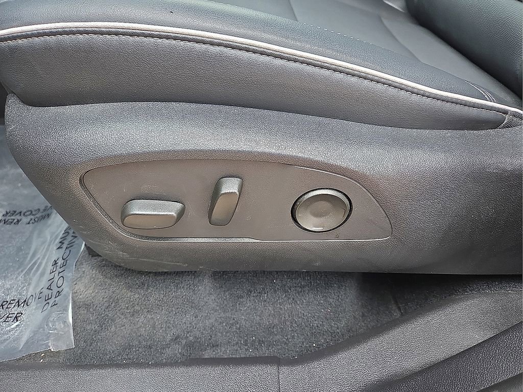 Used 2026 Buick Enclave Preferred FWD image 23