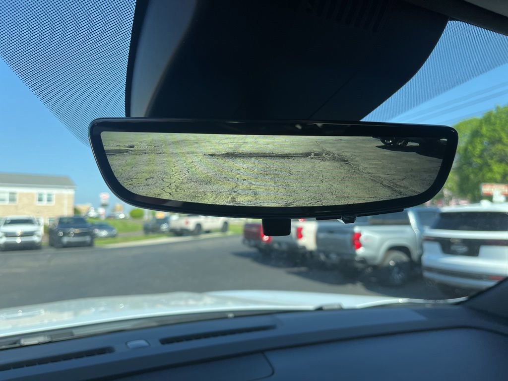 New 2026 Chevrolet Tahoe High Country AWD/4WD image 24