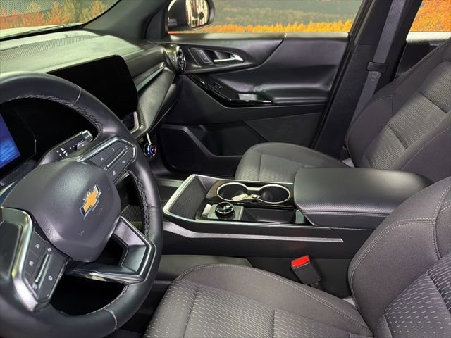 Used 2026 Chevrolet Equinox LT image 19