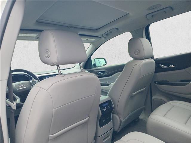 Used 2021 GMC Acadia SLT w/ Preferred Package image 11