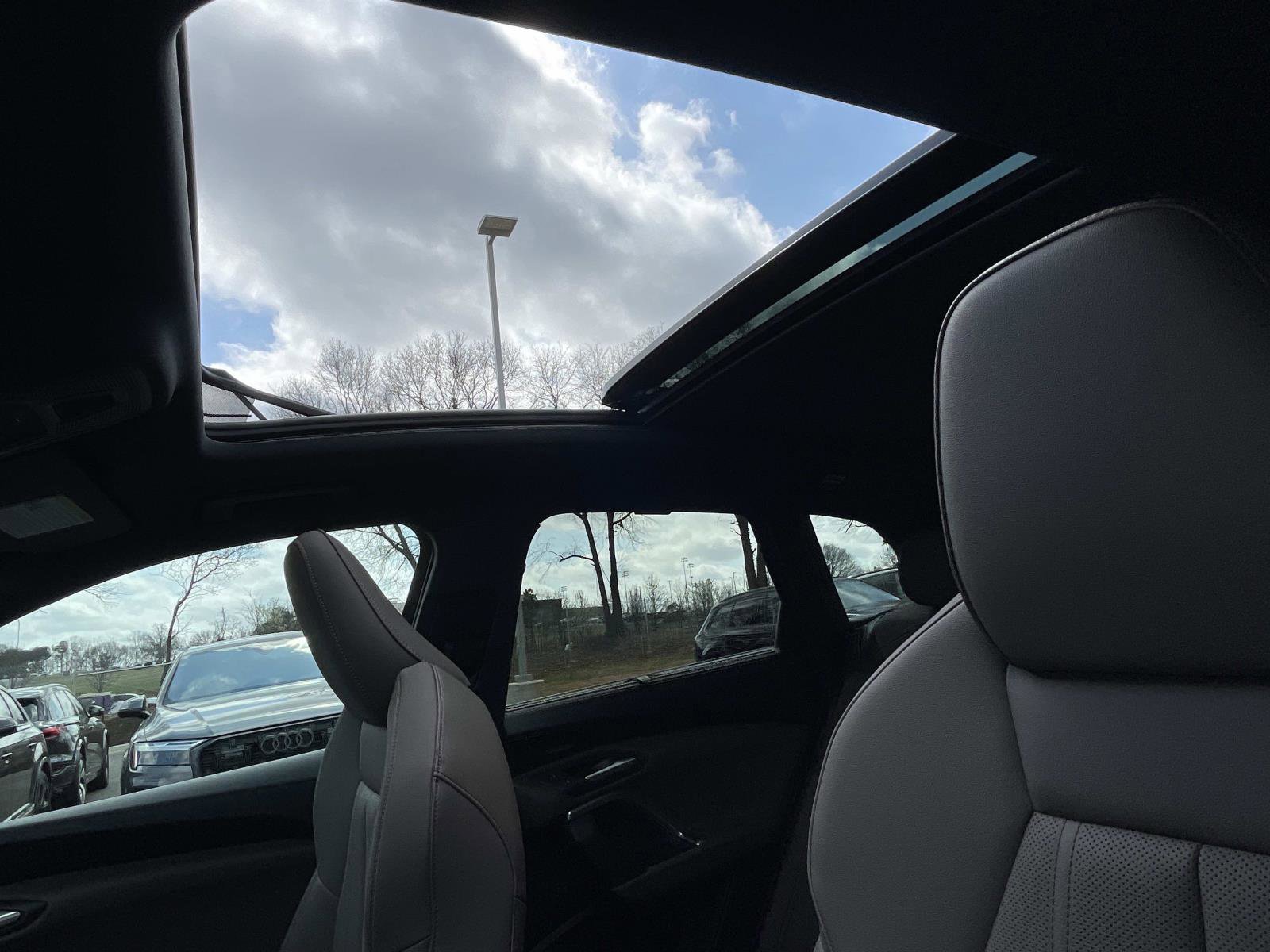 New 2025 Audi Q5 Premium Plus image 21