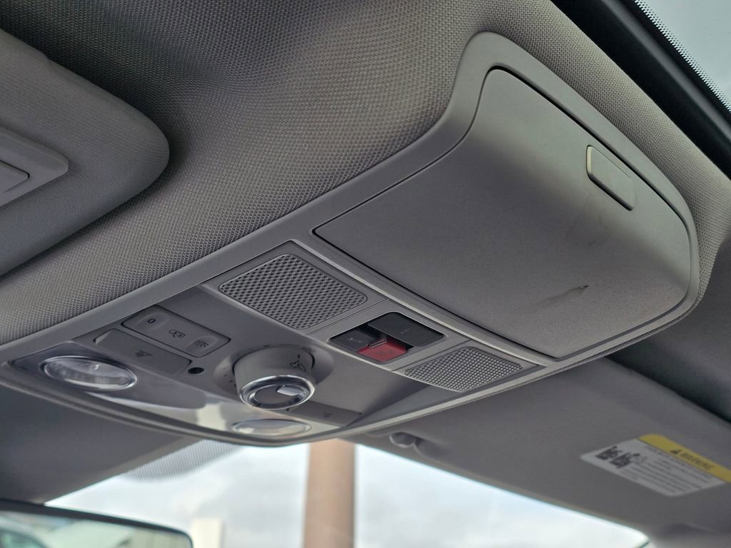 Used 2016 Volkswagen Passat 3.6 SEL Premium image 32