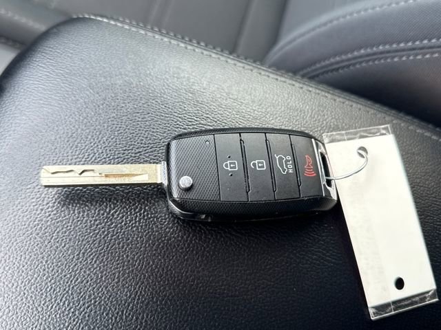 Used 2019 Kia Sorento LX w/ LX Convenience Package image 29