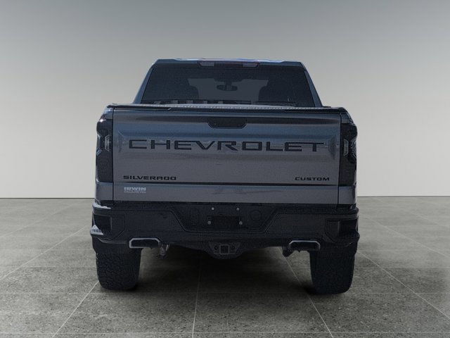 Used 2019 Chevrolet Silverado 1500 Custom Trail Boss w/ Custom Convenience Package image 4
