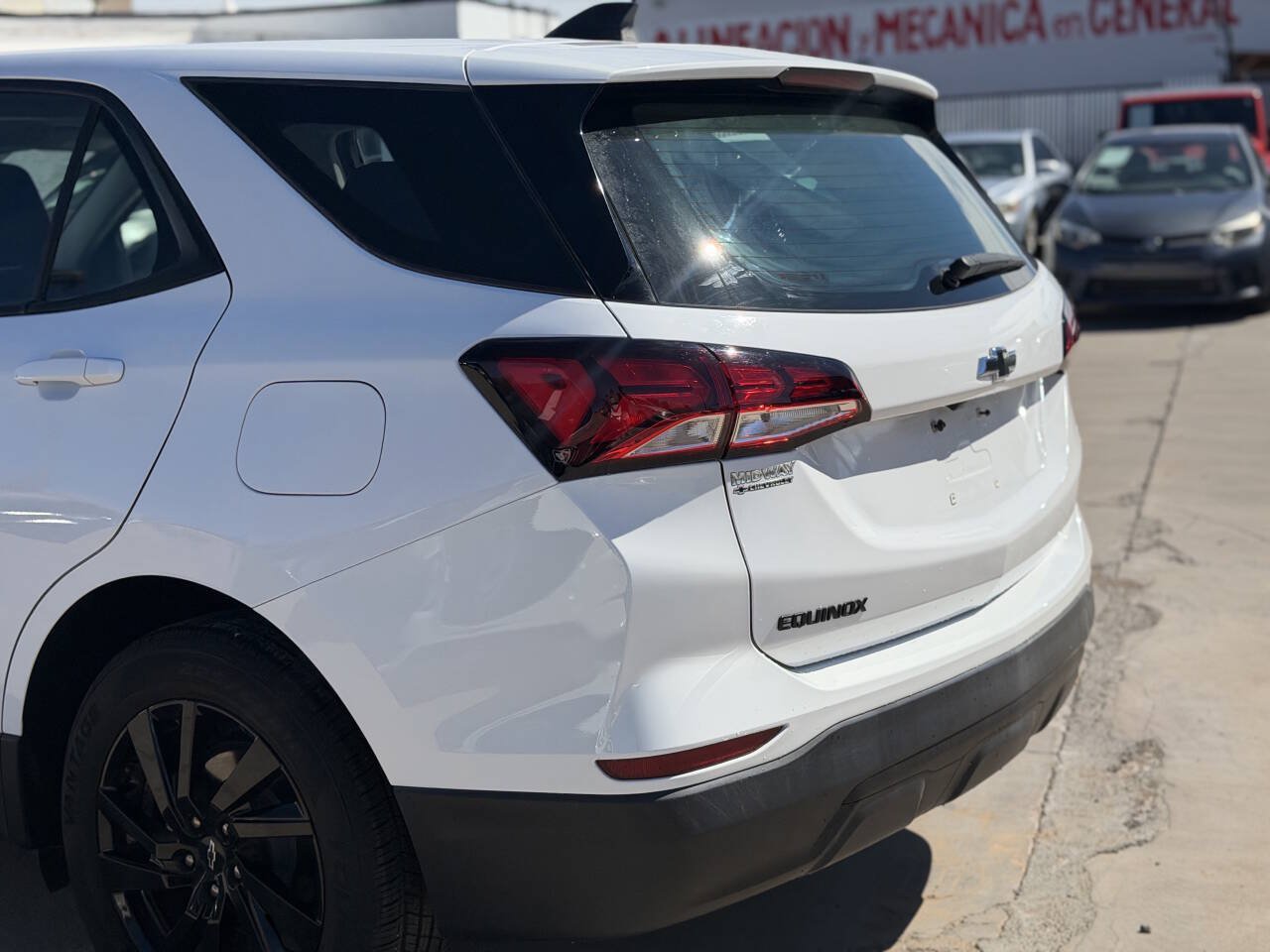 Used 2023 Chevrolet Equinox LS w/ Sport Edition FWD image 18