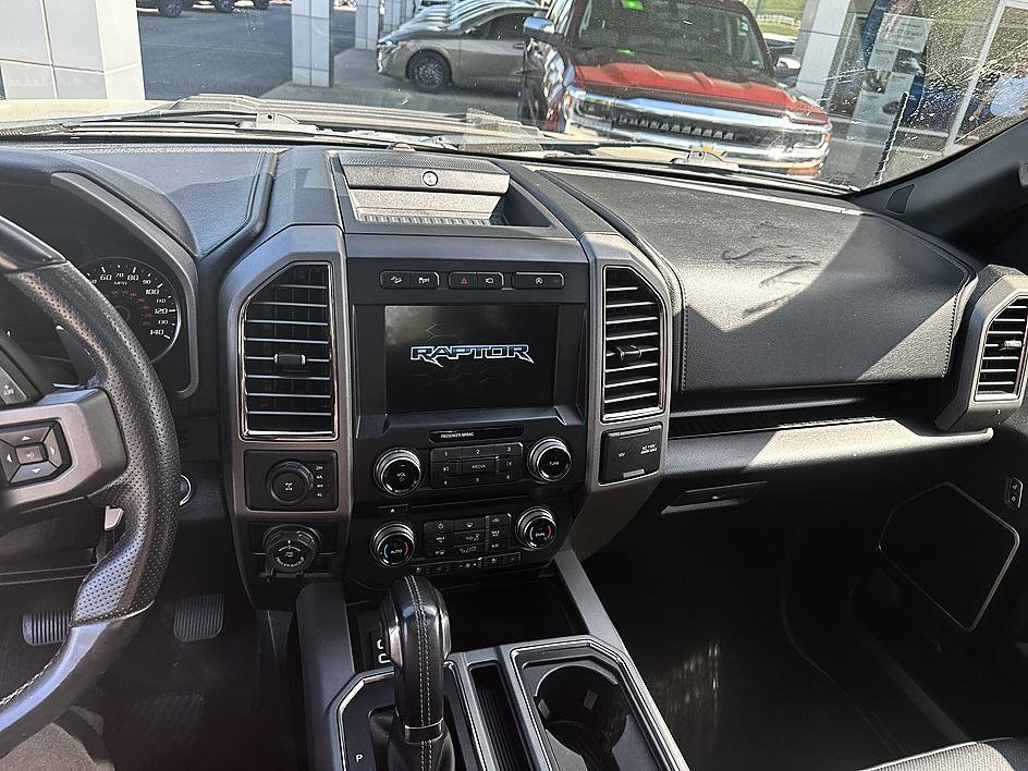 Used 2018 Ford F150 Raptor w/ Equipment Group 802A Luxury AWD/4WD image 14