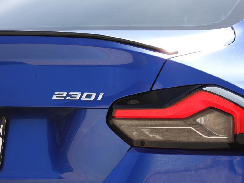 Used 2022 BMW 230i Coupe w/ Premium Package 2 RWD image 11