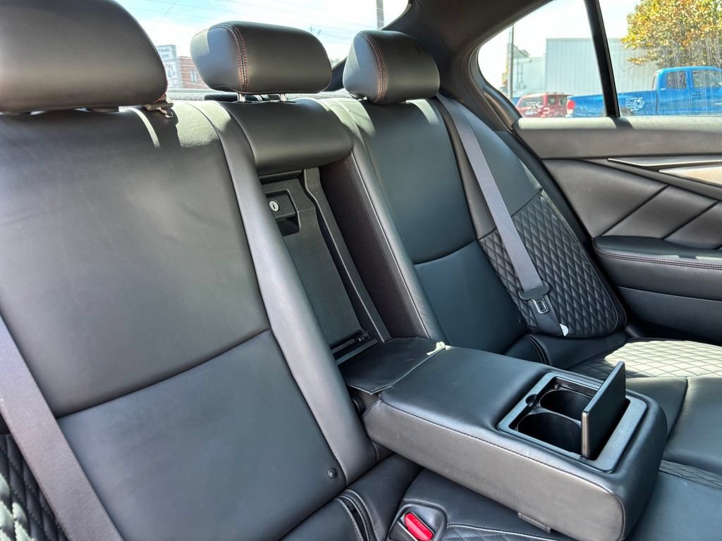 Used 2018 INFINITI Q50 Red Sport 400 AWD/4WD image 32