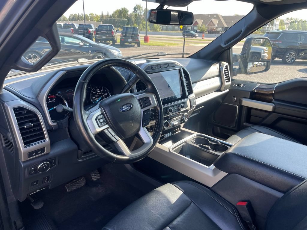 Used 2022 Ford F250 Lariat w/ Black Appearance Pkg AWD/4WD image 26