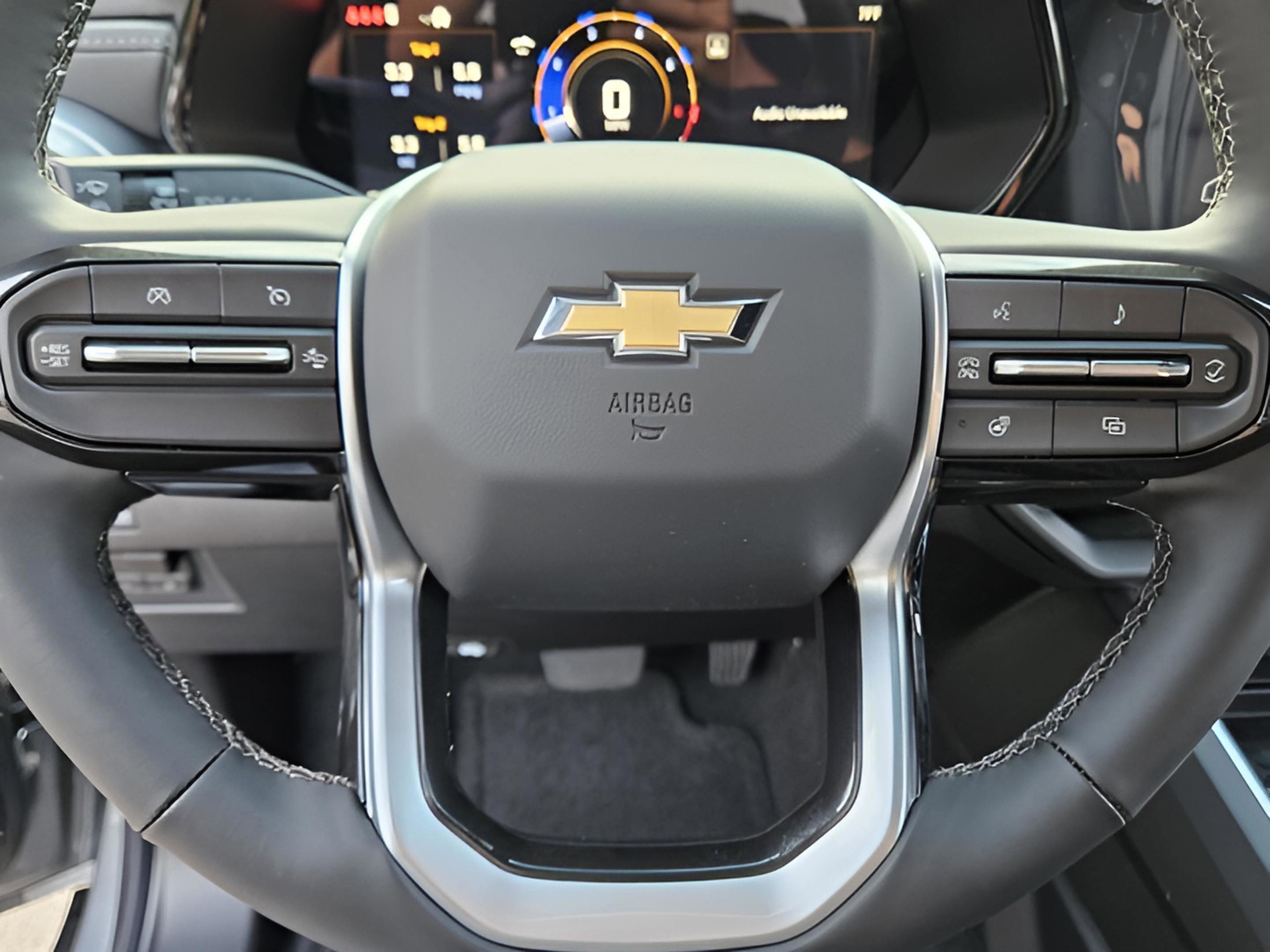 New 2026 Chevrolet Colorado LT w/ LT Convenience Package AWD/4WD image 8