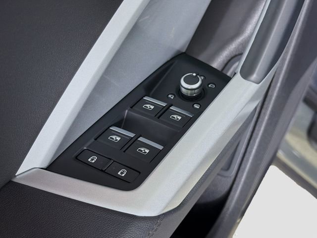 Used 2022 Audi Q3 2.0T Premium Plus w/ Premium Plus Package image 16