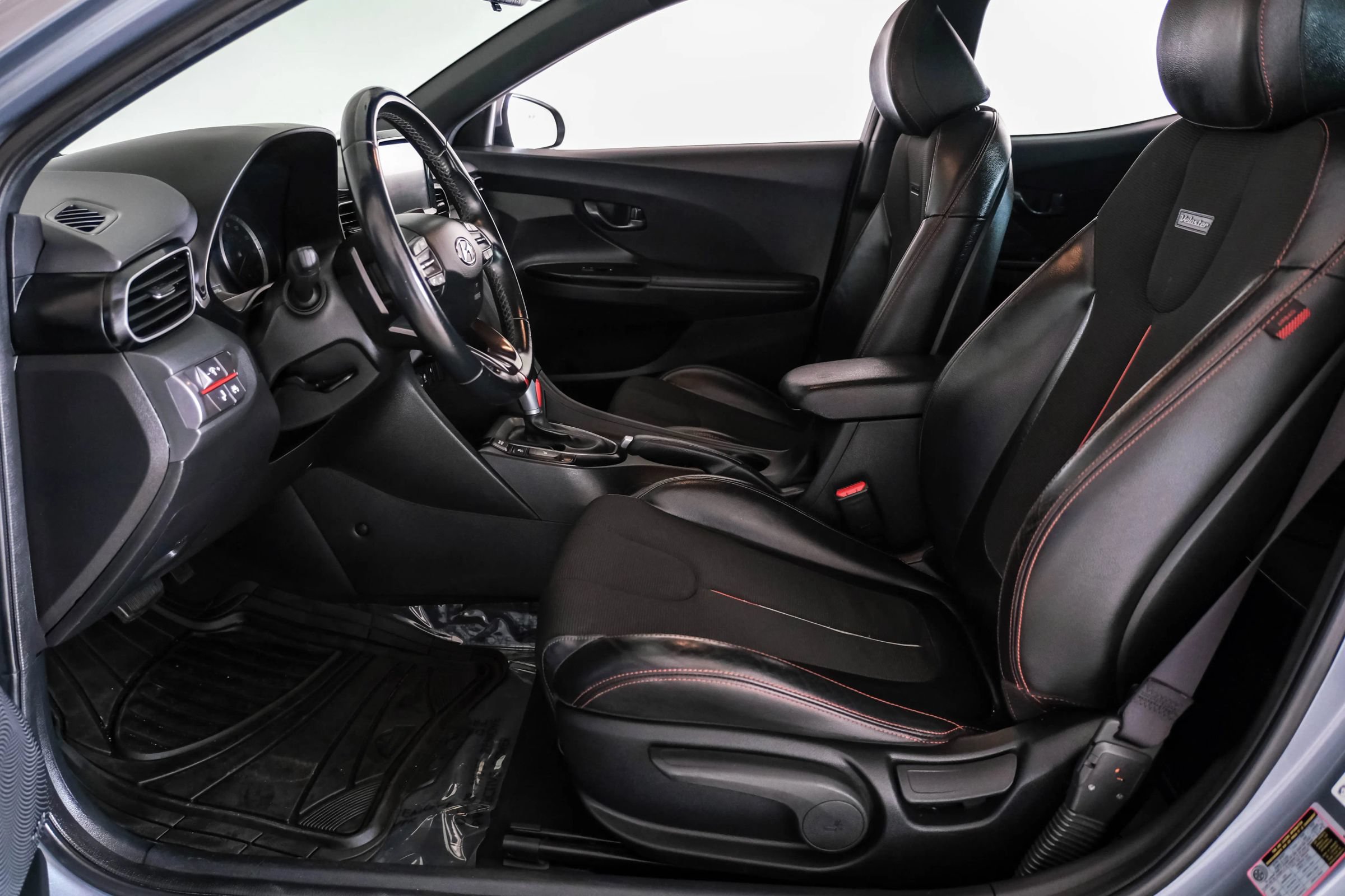 Used 2021 Hyundai Veloster 2.0 Premium FWD image 3