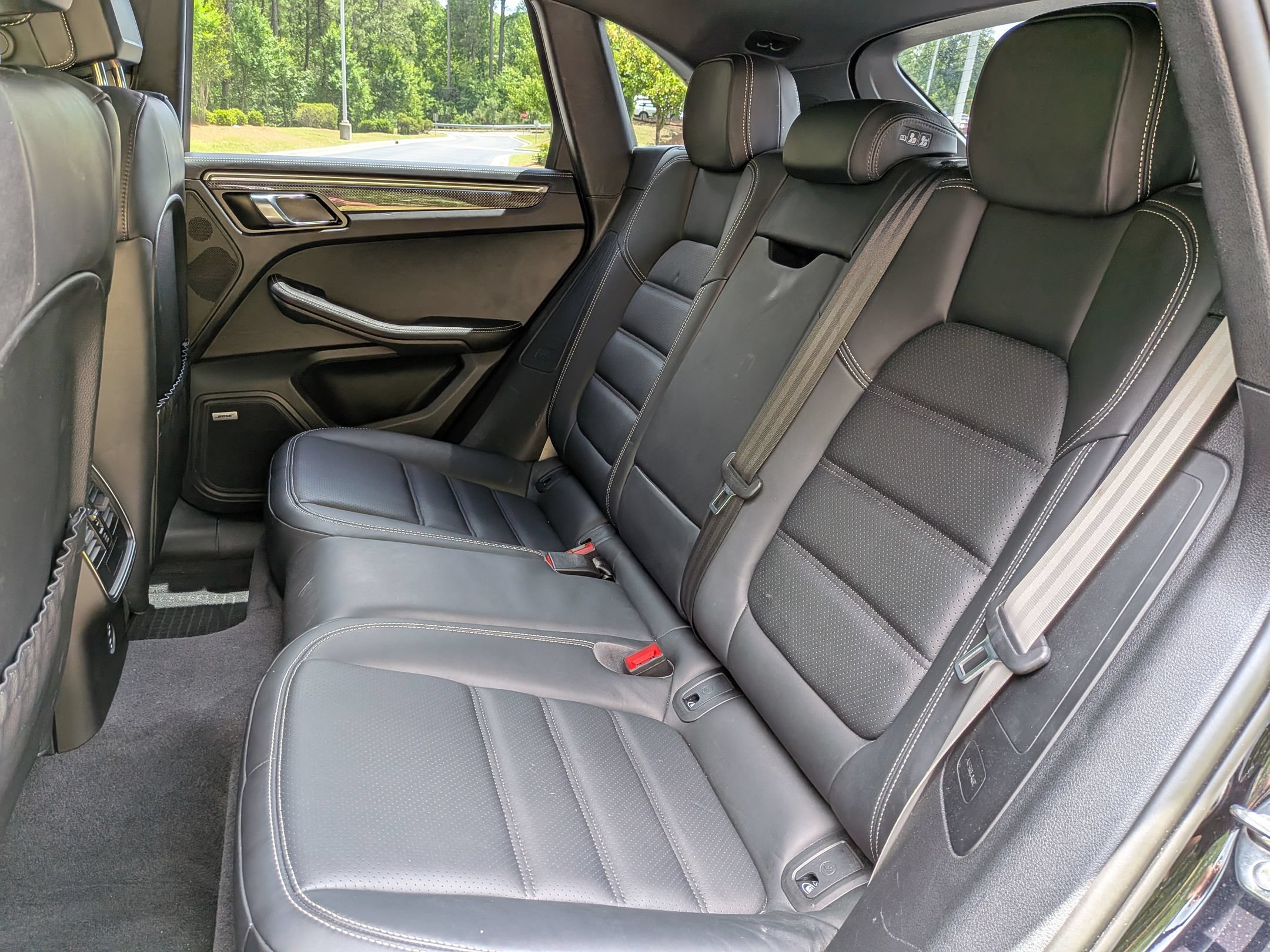 Certified 2024 Porsche Macan GTS AWD/4WD image 20