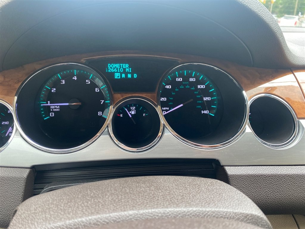 Used 2012 Buick Enclave Premium FWD image 11