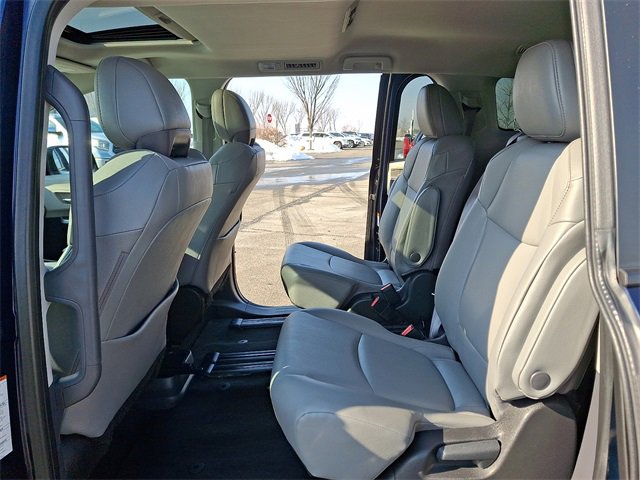 Used 2024 Toyota Sienna XLE image 10