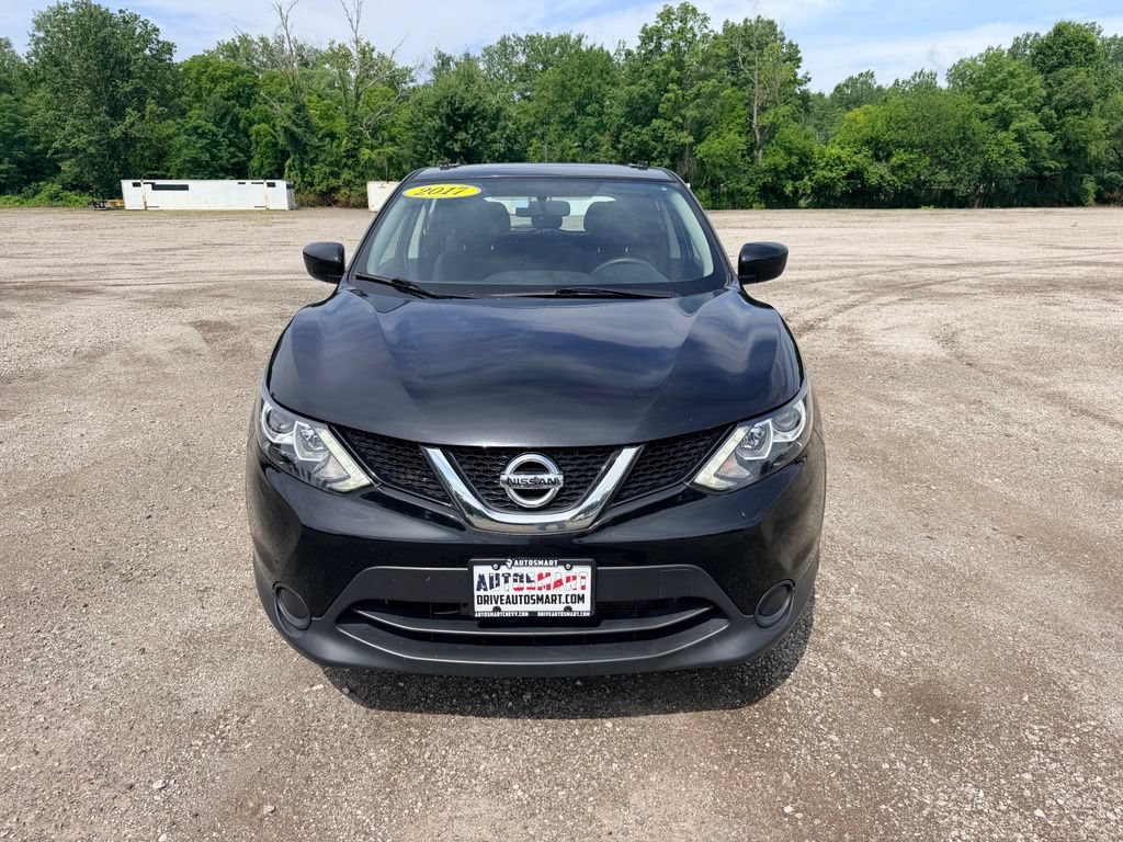 Used 2017 Nissan Rogue Sport S w/ S Appearance Package FWD image 2
