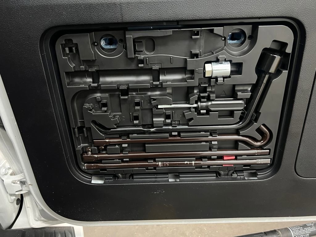 Used 2023 Lexus GX 460 w/ Black Line Special Edition image 26