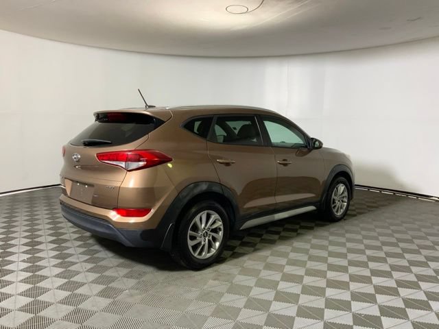 Used 2017 Hyundai Tucson SE w/ SE Popular Package 02 AWD/4WD image 5