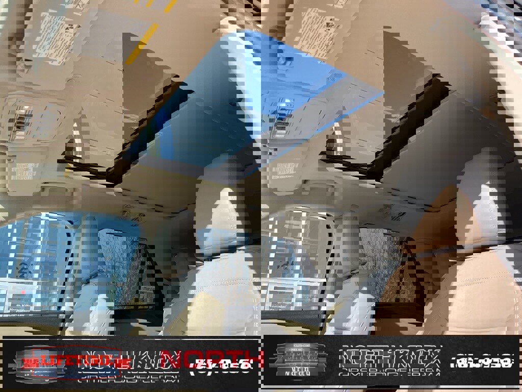 Used 2023 Ford Explorer XLT w/ Equipment Group 202A image 13