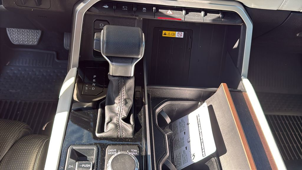 Used 2024 Toyota Sequoia Capstone AWD/4WD image 10