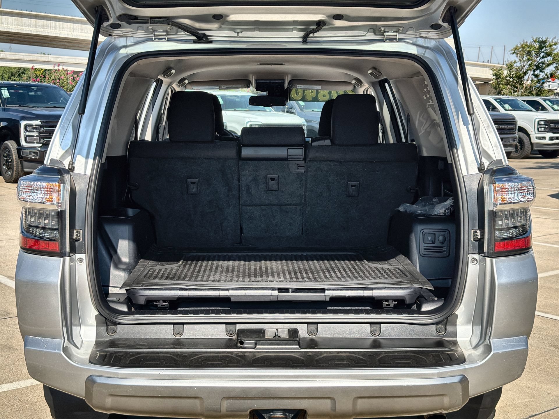 Used 2021 Toyota 4Runner TRD Off-Road AWD/4WD image 22