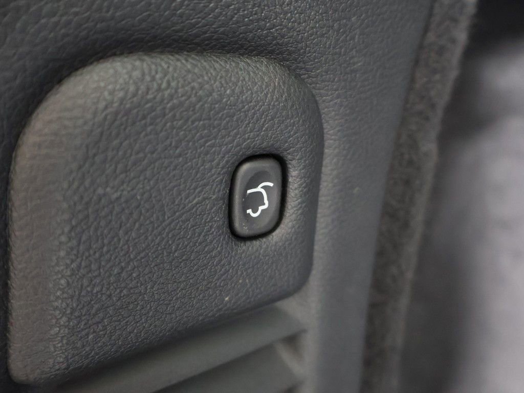Used 2023 Dodge Durango R/T w/ Hemi Orange Plus Package AWD/4WD image 24