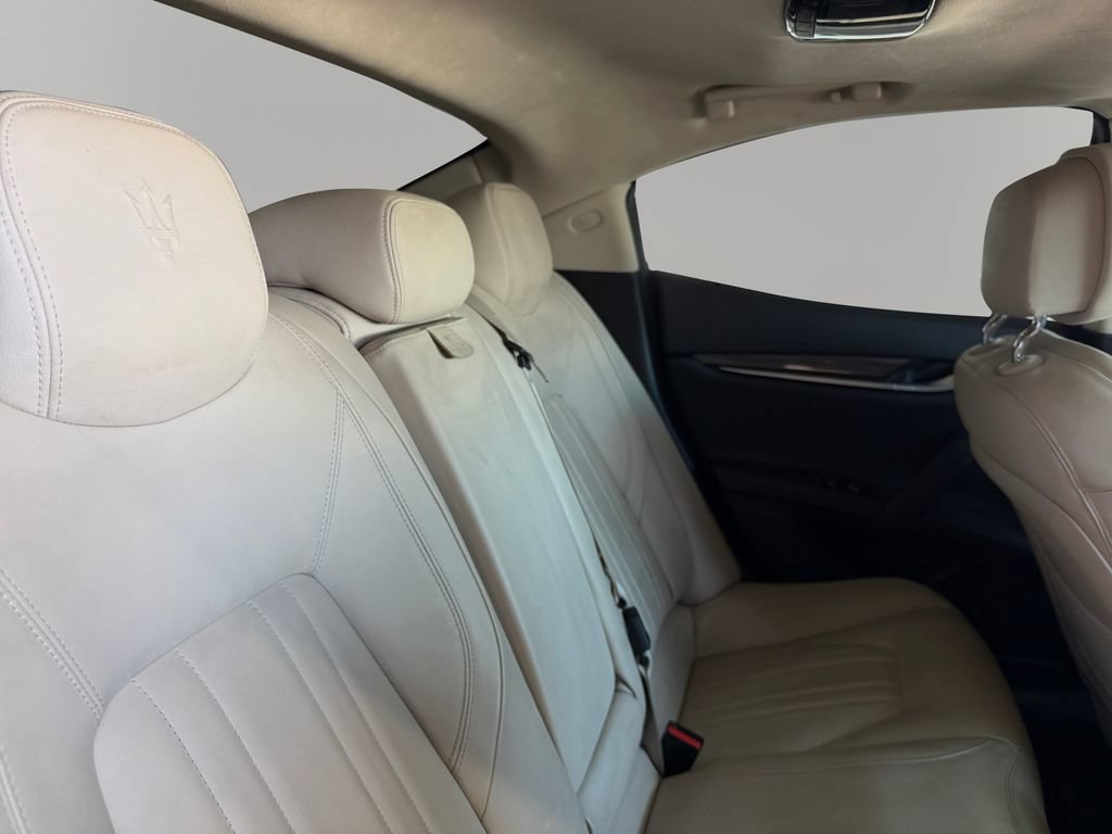 Used 2016 Maserati Ghibli RWD image 26