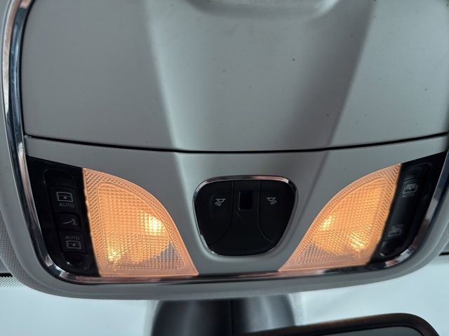 Used 2019 Jeep Cherokee Limited w/ Trailer Tow Group image 26