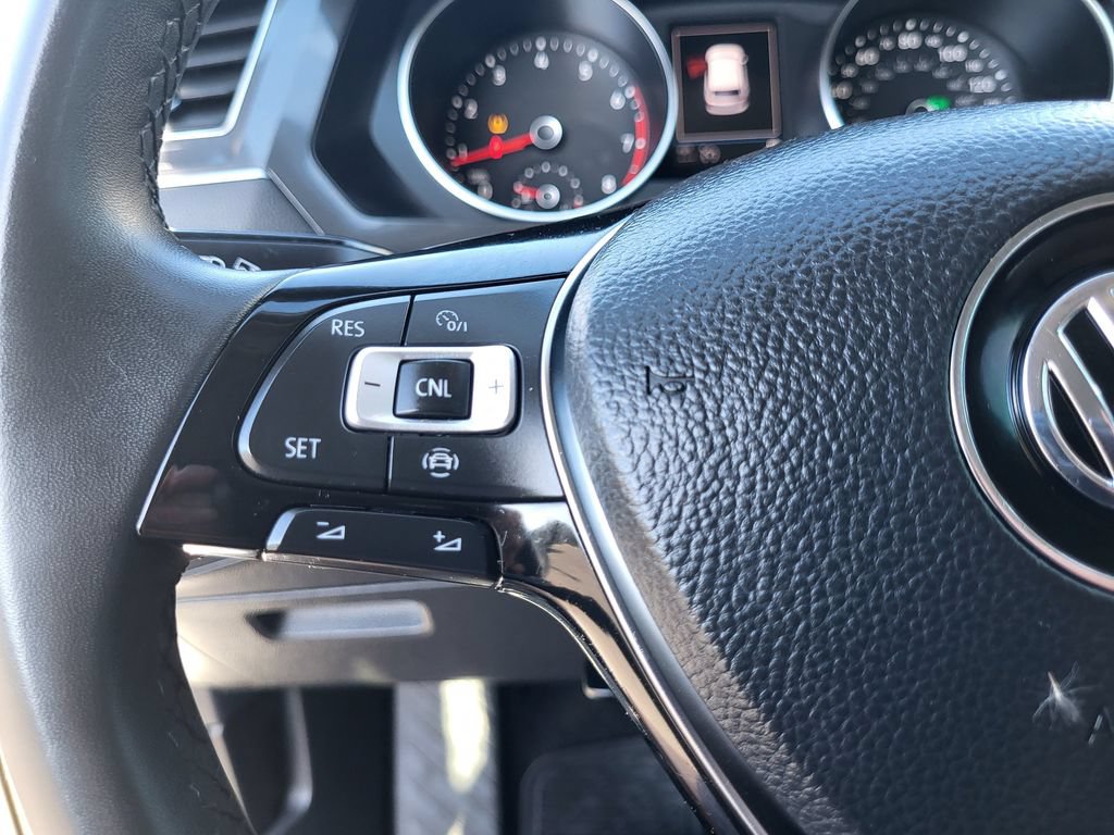 Used 2020 Volkswagen Tiguan SE w/ 3rd Row Seat Package AWD/4WD image 30