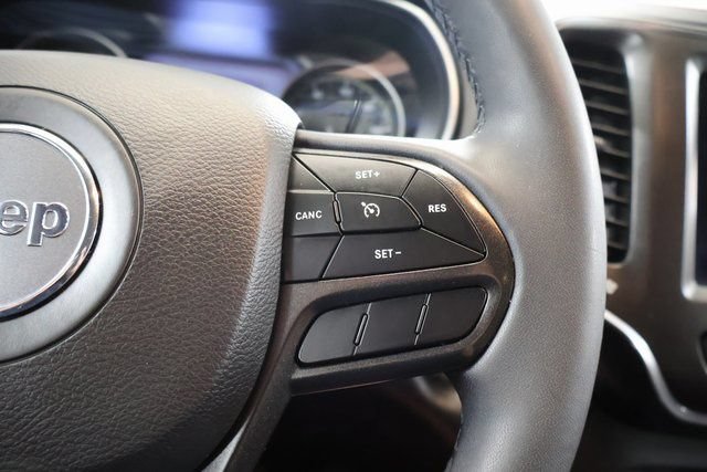 Used 2022 Jeep Cherokee Trailhawk w/ Comfort/Convenience Group AWD/4WD image 18