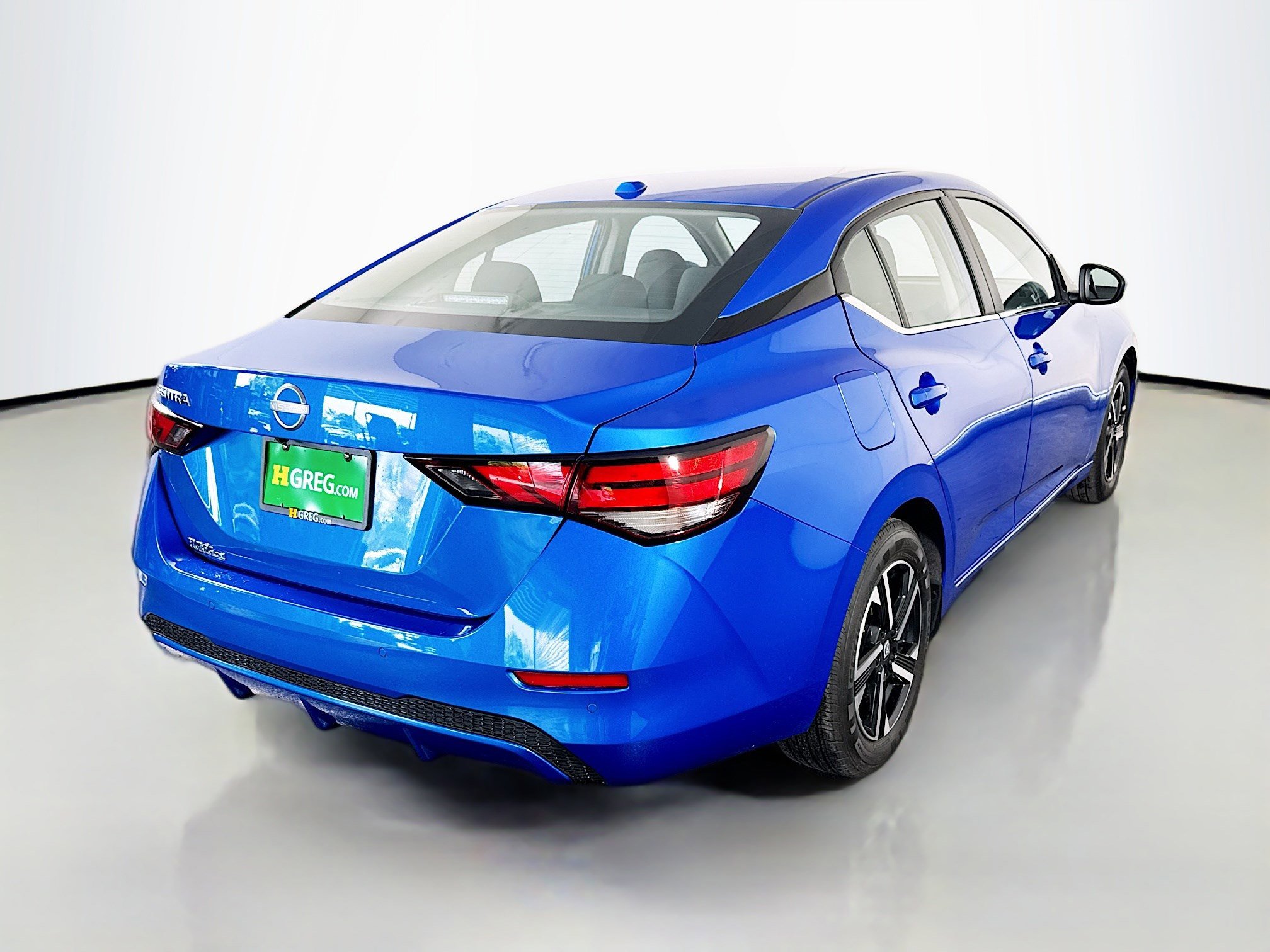 Used 2025 Nissan Sentra SV image 10